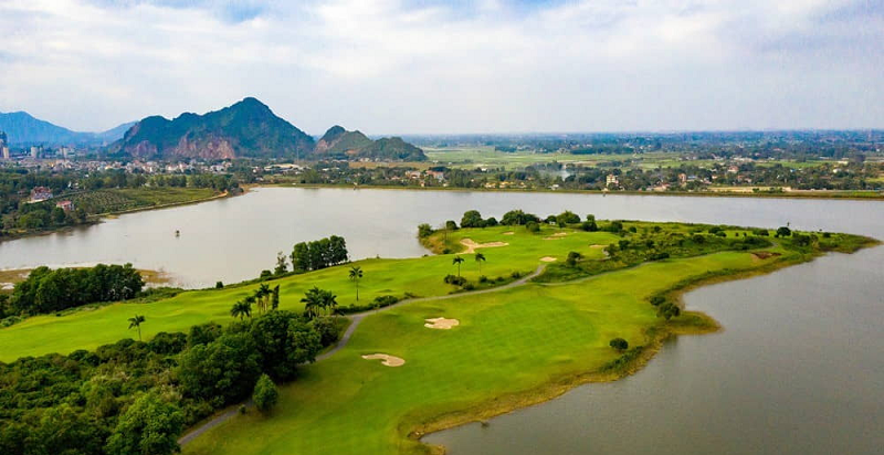 Hình ảnh của hồ Văn Sơn
