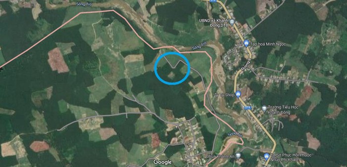 Khu đất được khoanh tròn màu xanh là đất được quy hoạch thể hiện trên bản đồ Google vệ tinh.