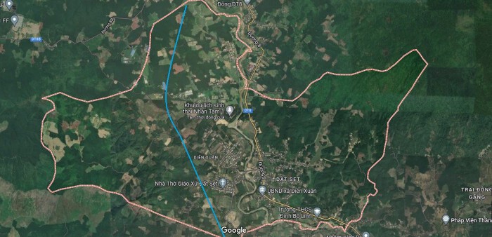 Đoạn đường dài khoảng 5 km, chạy dọc địa bàn xã và đi qua Nhà thờ giáo xứ Đất Sét, sẽ mở theo quy hoạch thể hiện trên bản đồ Google vệ tinh.