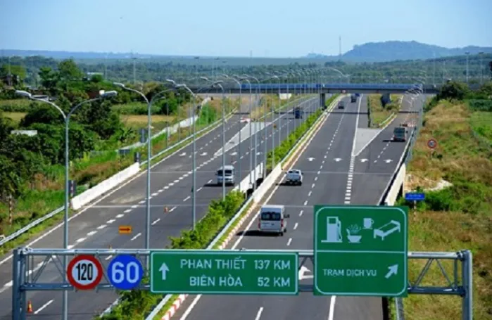 Đường cao tốc TPHCM DẦU GIÂY