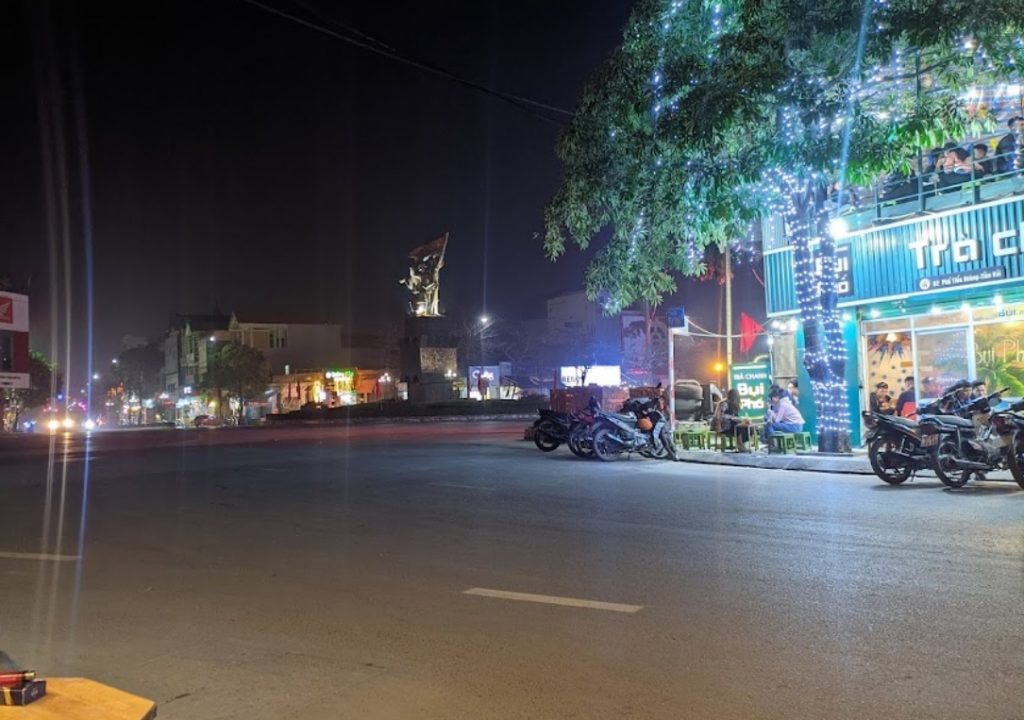 Nga Ba Ong Tuong TT. Tien Hai Thai Binh 12