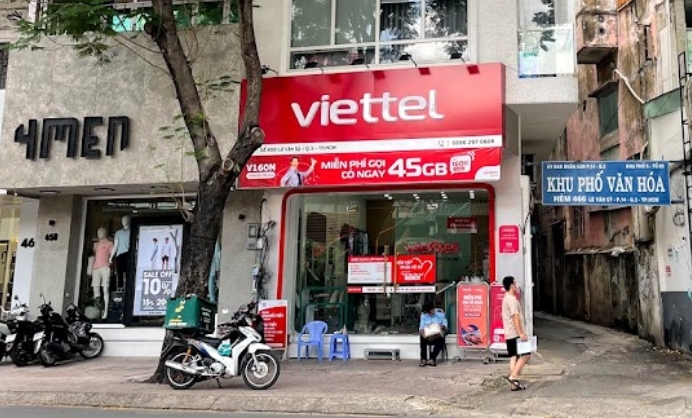 Cua Hang Viettel Cach Mang Thang Tam