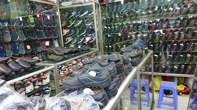 Full DS Cửa Hàng Giày Dép Gần Đây tại Hồ Chí Minh 4 Cửa Hàng Giày Dép Gần Đây tại Hồ Chí Minh