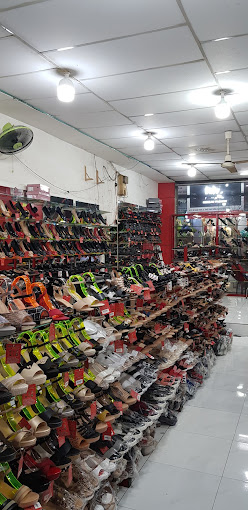 Full DS Cửa Hàng Giày Dép Gần Đây tại Hồ Chí Minh 404 Ảnh