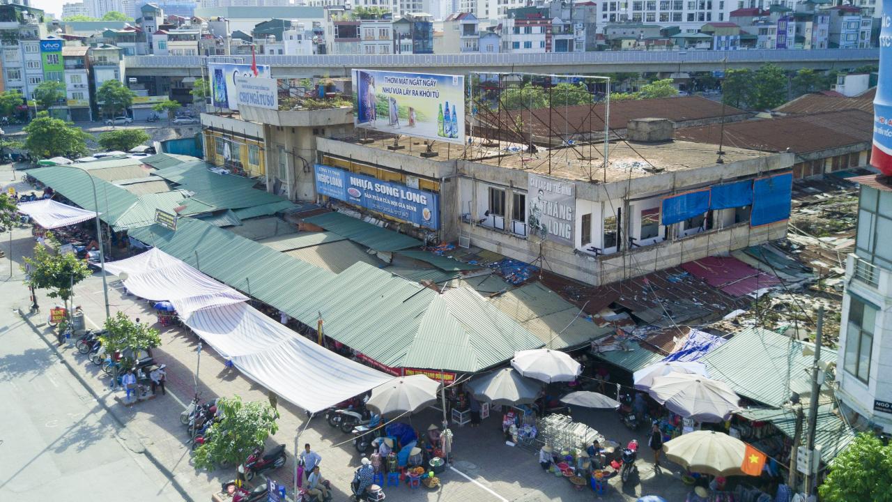 Hà Nội: Chợ Ngã Tư Sở từ "huy hoàng" đến "sống dở chết dở" - 7