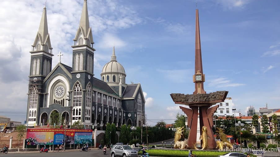 du lịch Nhà thờ Phú Cường
