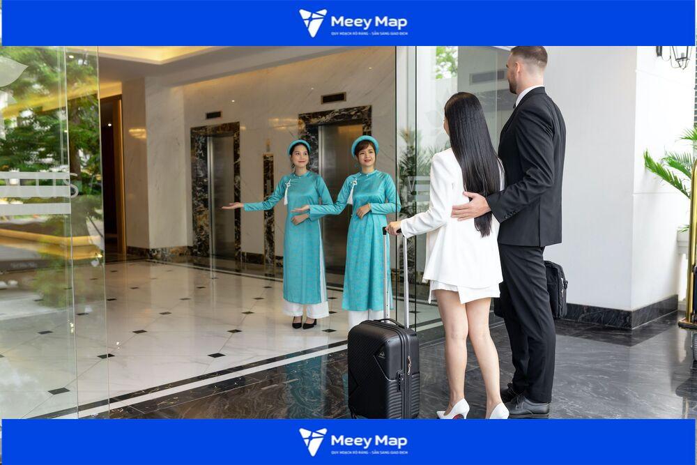 Điểm đánh giá về chất lượng dịch vụ và nhân viên của khách sạn trên các trang booking đều khả quan Điểm đánh giá về chất lượng dịch vụ và nhân viên của khách sạn trên các trang booking đều khả quan