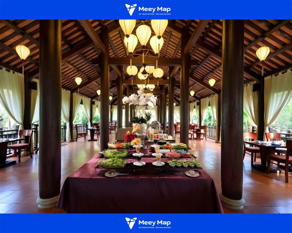 Sảnh ăn sáng buffet tại khách sạn Sảnh ăn sáng buffet tại khách sạn