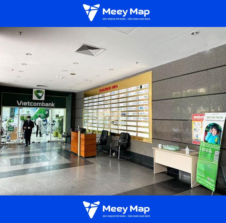 Ngan hang Vietcombank tai tang 1