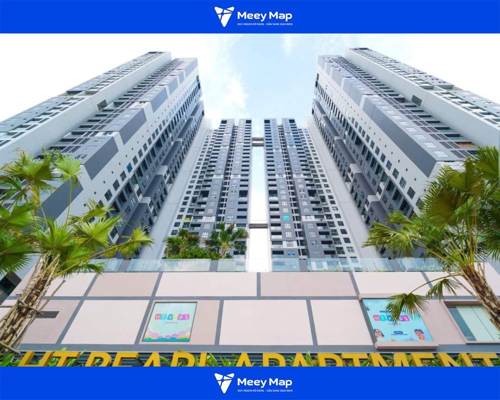 Phần mặt trước của tòa nhà HT Pearl Dĩ An Phần mặt trước của tòa nhà HT Pearl Dĩ An
