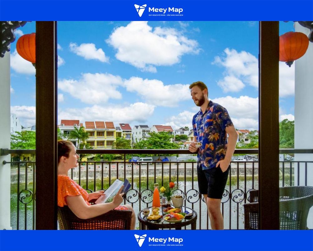 Điểm nổi bật của khách sạn là view sông Hoài đặc trưng của Hội An Điểm nổi bật của khách sạn là view sông Hoài đặc trưng của Hội An