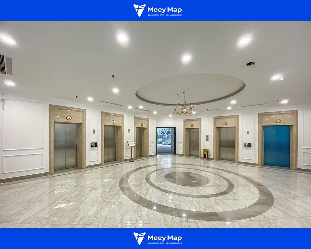Sảnh chung cư có diện tích rộng, trang trí đẹp mắt Sảnh chung cư có diện tích rộng, trang trí đẹp mắt