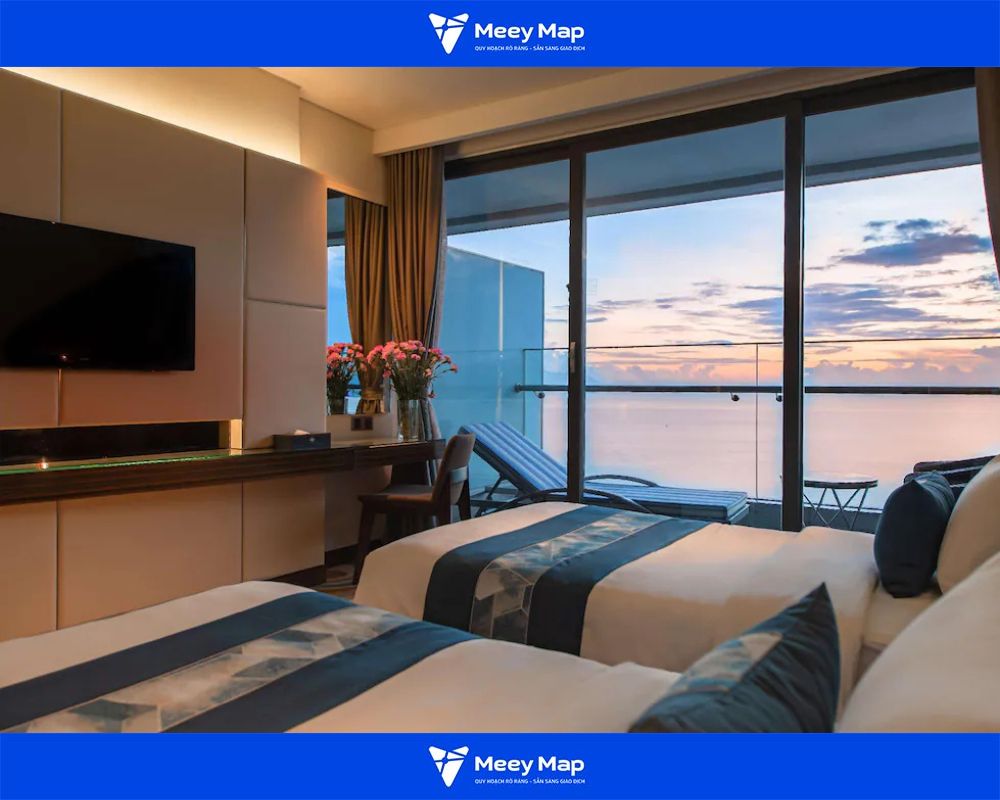 Phòng nghỉ có ban công, view hướng ra biển Phòng nghỉ có ban công, view hướng ra biển
