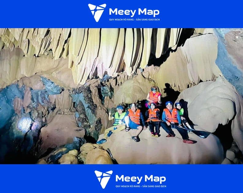 Hang Ban Bu huyen Ngoc Lac