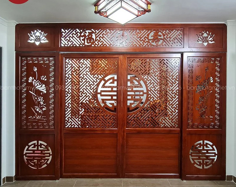 Cửa Phòng Thờ Đẹp – Mẫu Cửa Phòng Thờ Hiện Đại, Cổ Điển, Hợp Phong Thủy 4 Cửa Phòng Thờ Đẹp